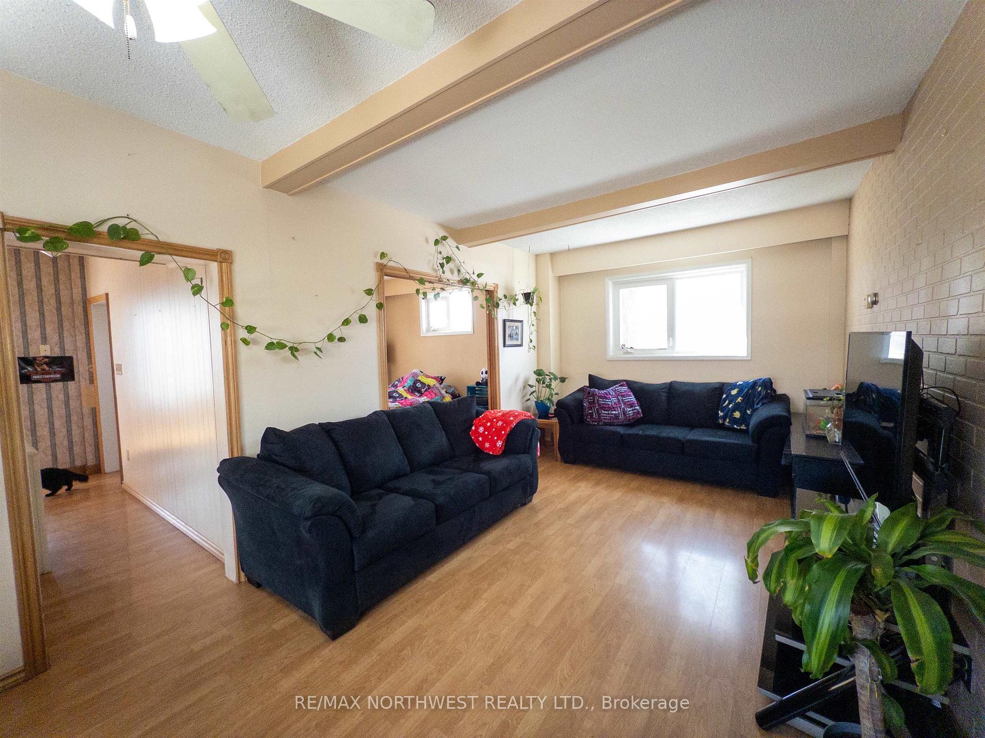 Photo 13 of 734 Second Street South, Kenora, Central — HOMEH