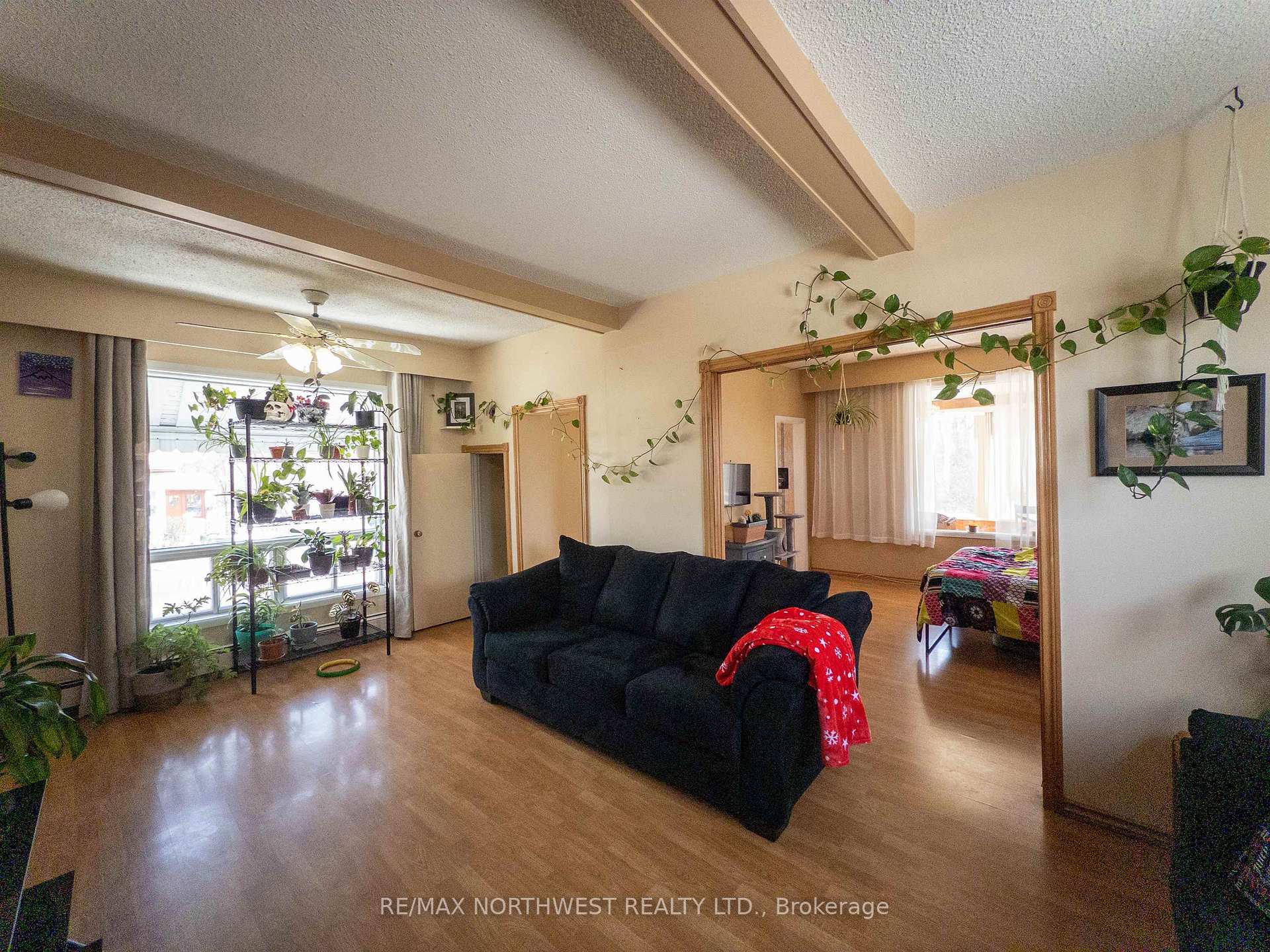 Photo 15 of 734 Second Street South, Kenora, Central — HOMEH
