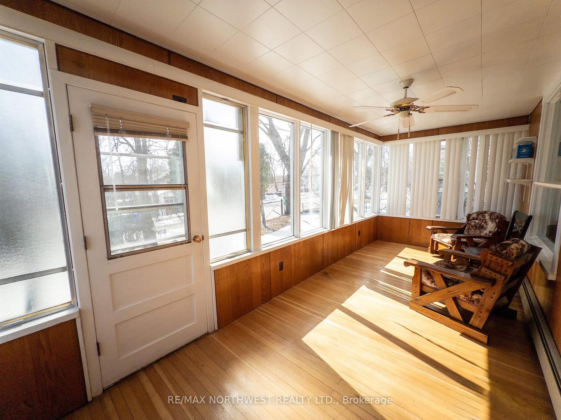 Photo 20 of 734 Second Street South, Kenora, Central — HOMEH