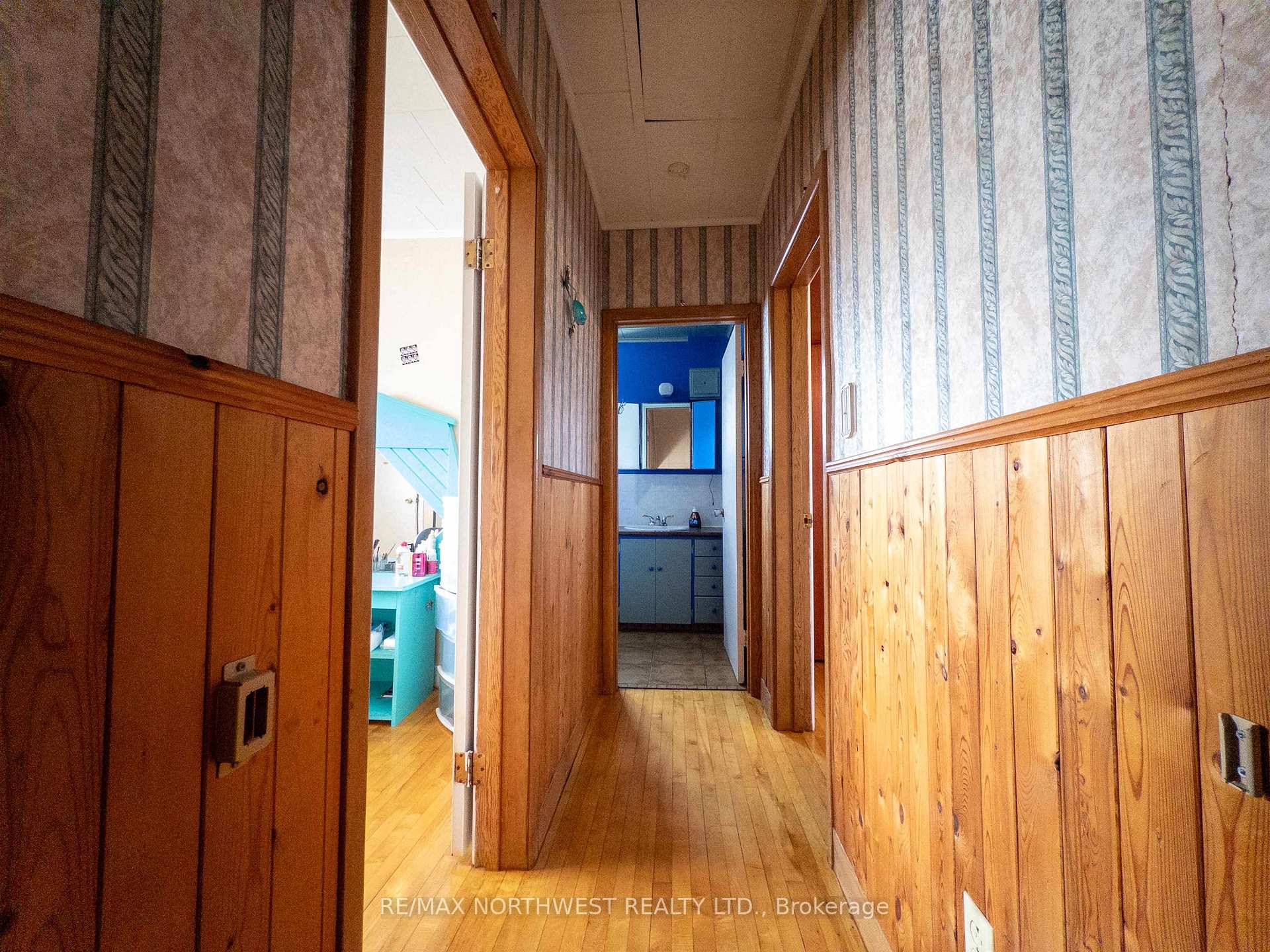 Photo 24 of 734 Second Street South, Kenora, Central — HOMEH