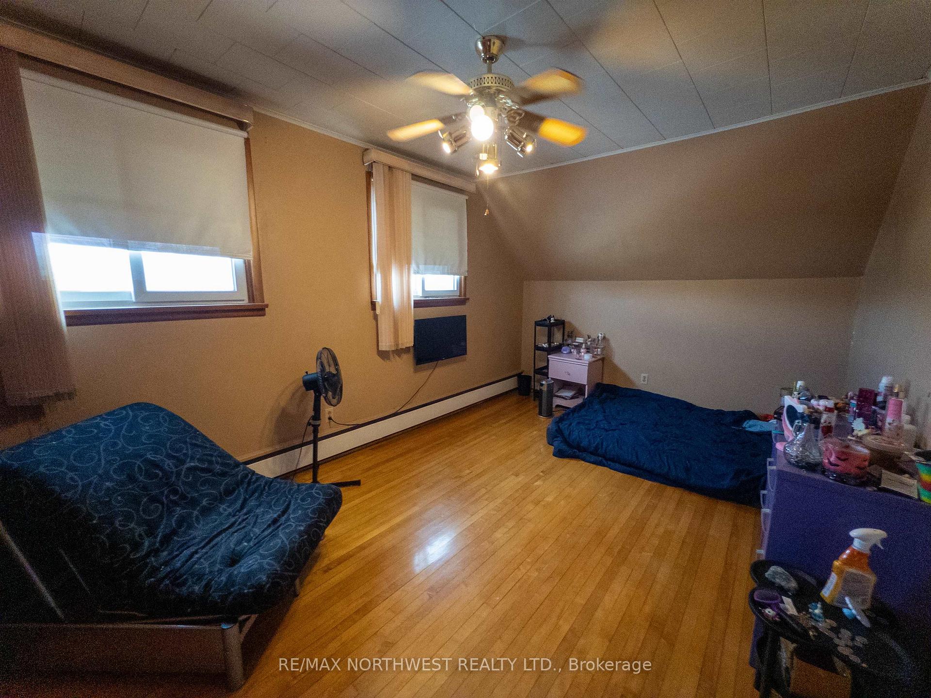 Photo 27 of 734 Second Street South, Kenora, Central — HOMEH