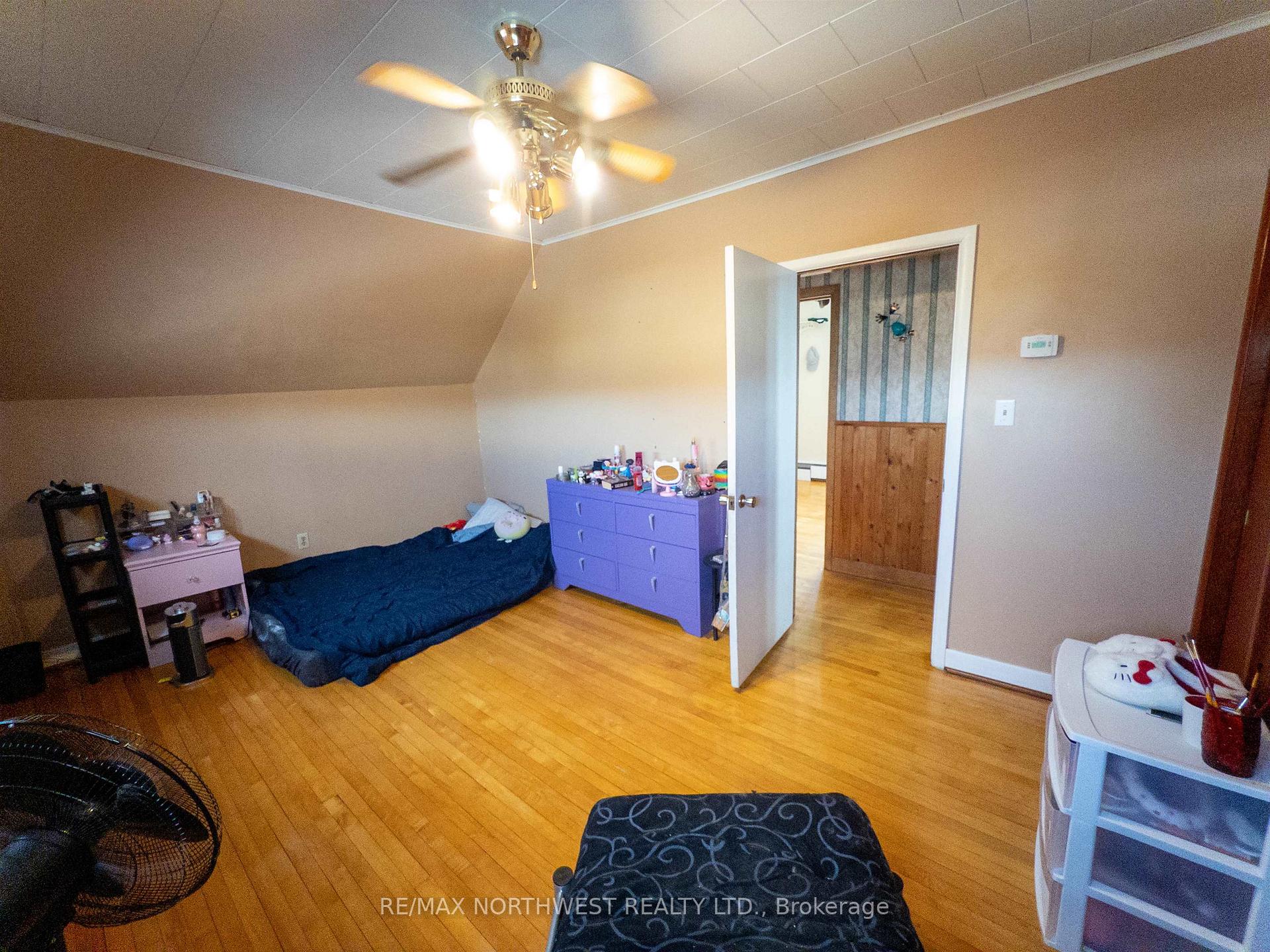 Photo 28 of 734 Second Street South, Kenora, Central — HOMEH