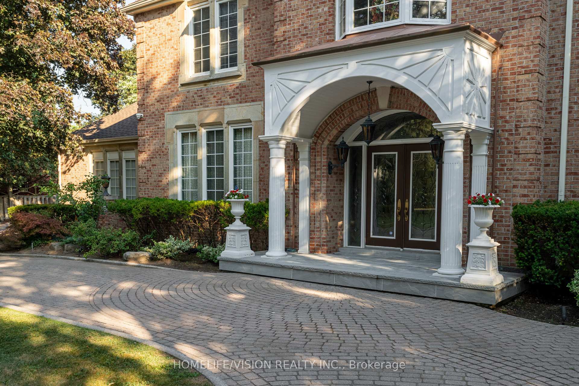 Photo 7 of 15 Daffodil Avenue, Markham, Bayview Glen — HOMEH