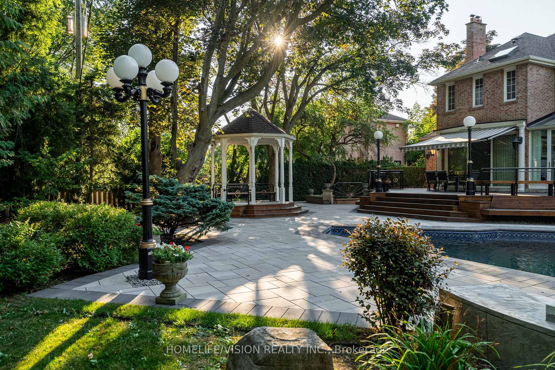 Photo 38 of 15 Daffodil Avenue, Markham, Bayview Glen — HOMEH