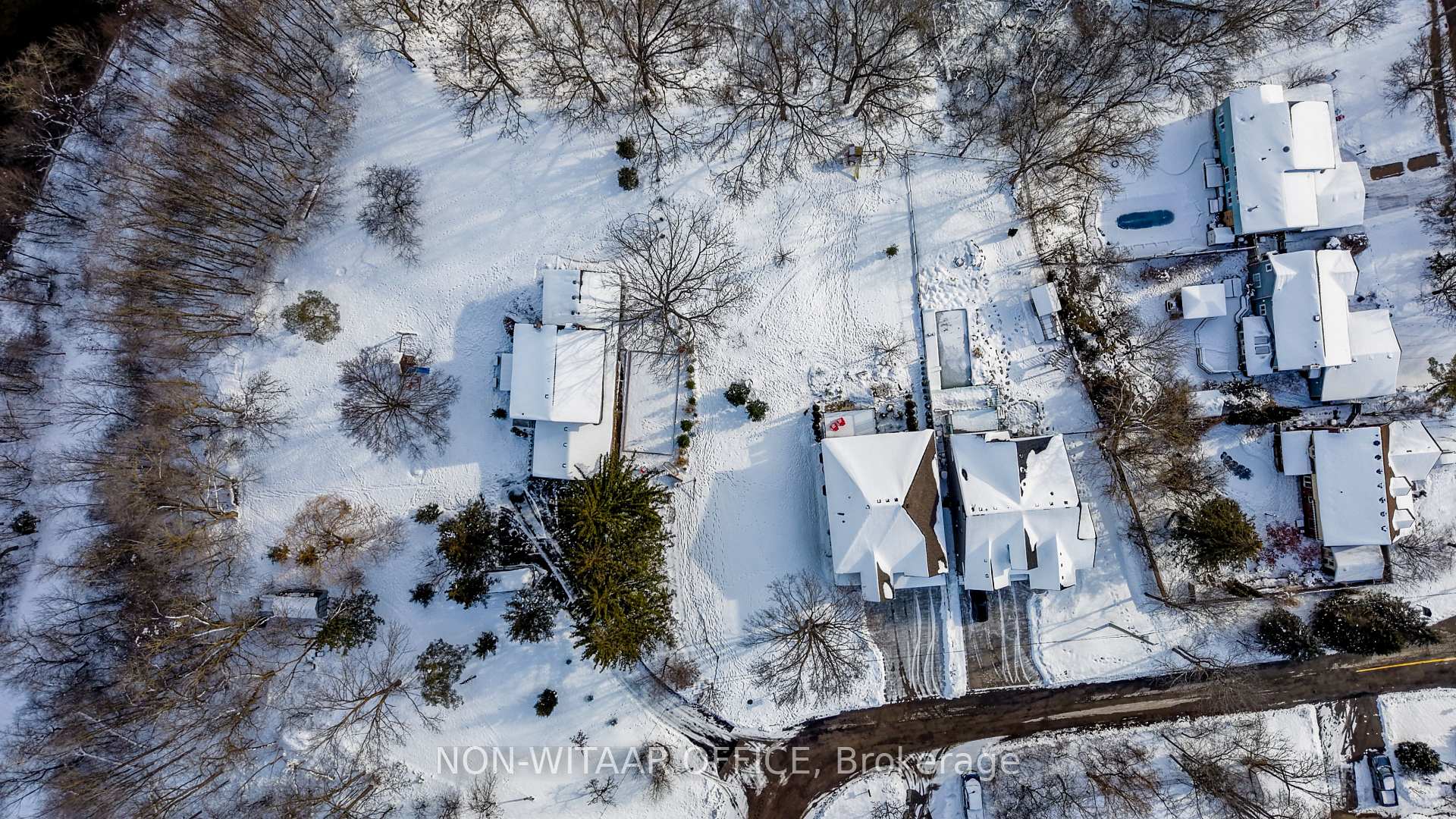 Photo 5 of 54 Roos Street, Kitchener, Lower Doon — HOMEH