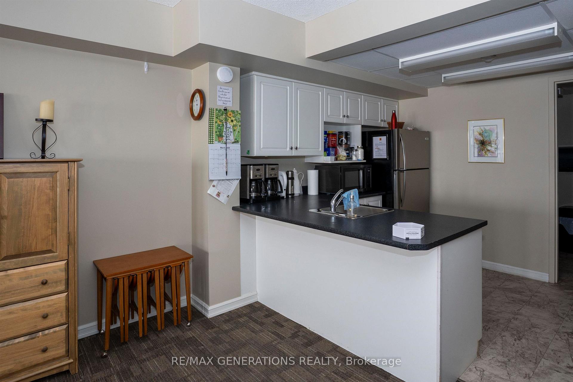 Photo 6 of Unit 301, 315 Hilldale Road, Thunder Bay, Dawson Heights — HOMEH