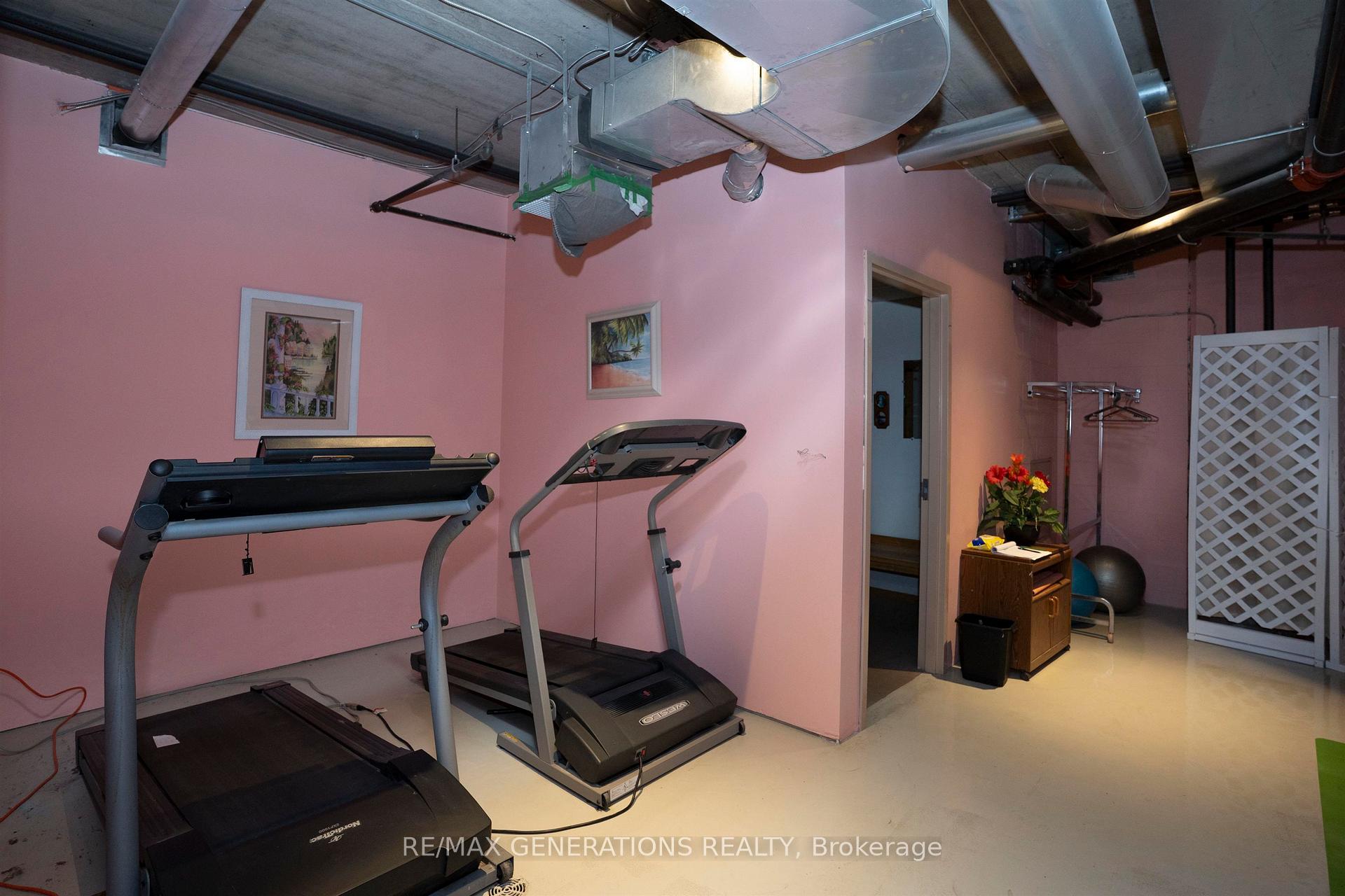 Photo 11 of Unit 301, 315 Hilldale Road, Thunder Bay, Dawson Heights — HOMEH