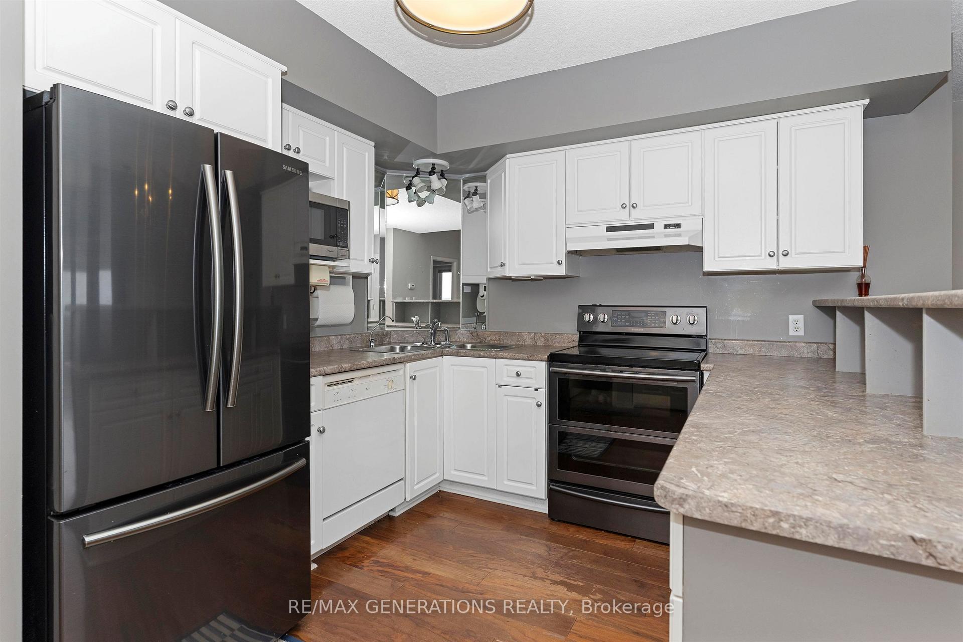 Photo 21 of Unit 301, 315 Hilldale Road, Thunder Bay, Dawson Heights — HOMEH
