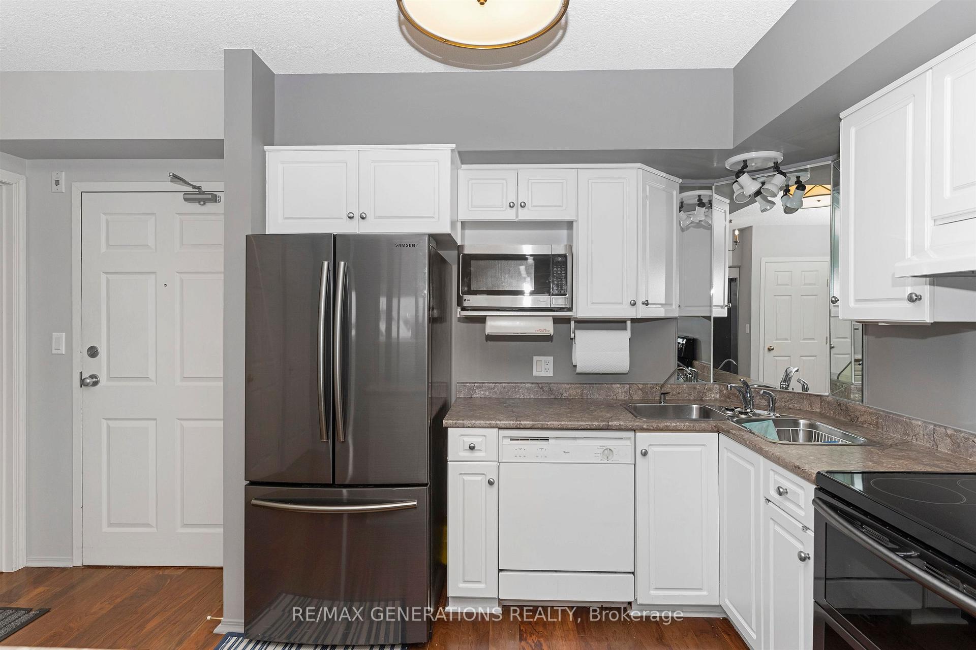 Photo 22 of Unit 301, 315 Hilldale Road, Thunder Bay, Dawson Heights — HOMEH