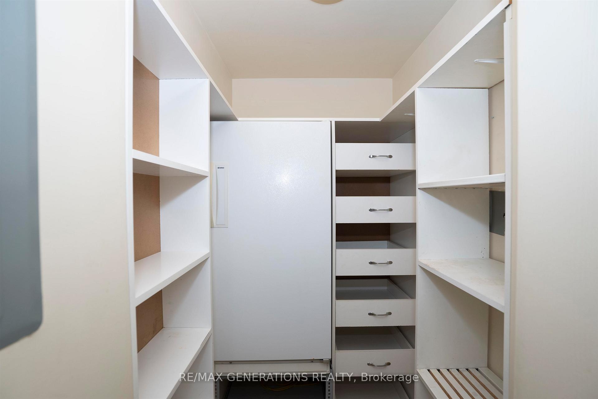 Photo 27 of Unit 301, 315 Hilldale Road, Thunder Bay, Dawson Heights — HOMEH