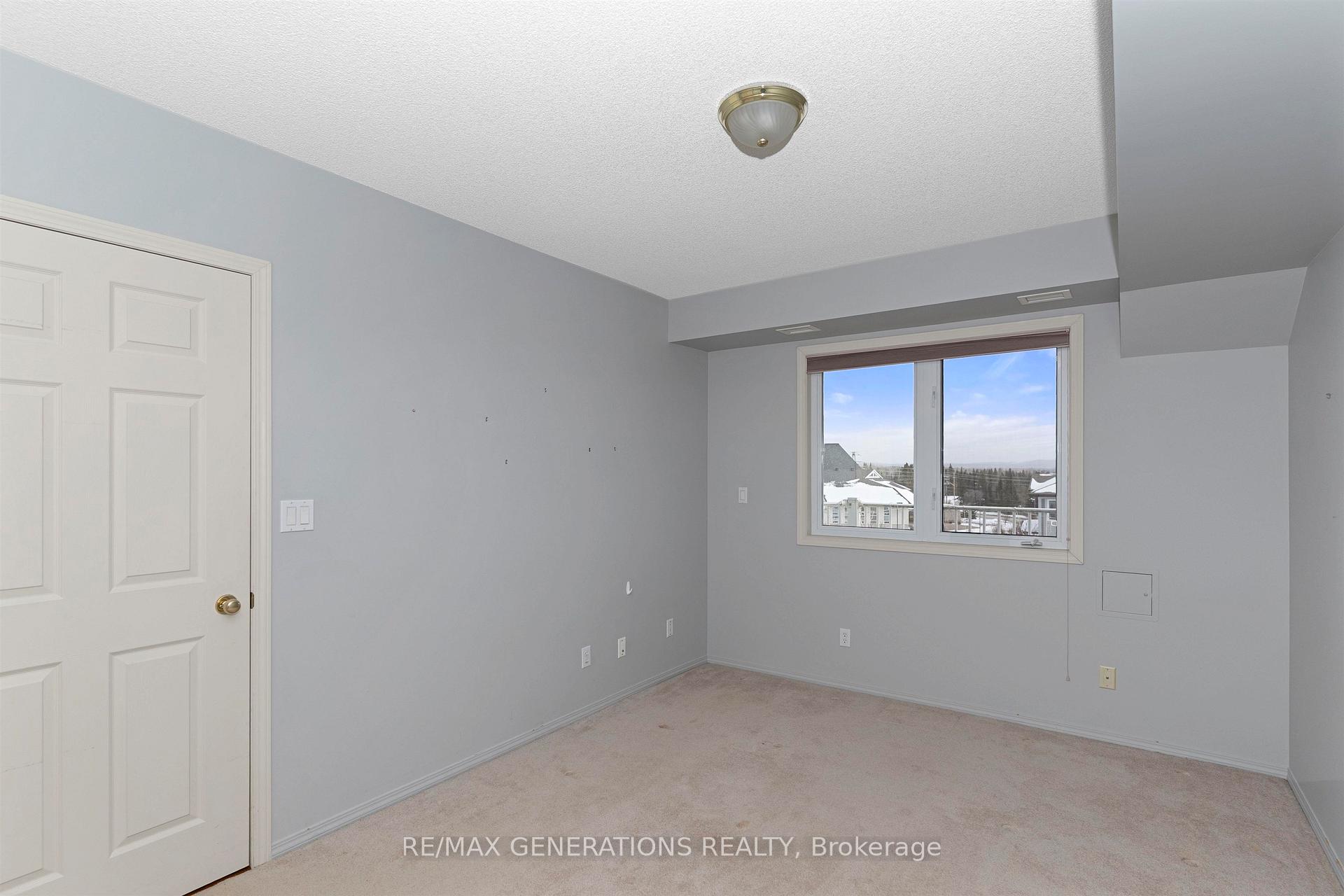 Photo 31 of Unit 301, 315 Hilldale Road, Thunder Bay, Dawson Heights — HOMEH