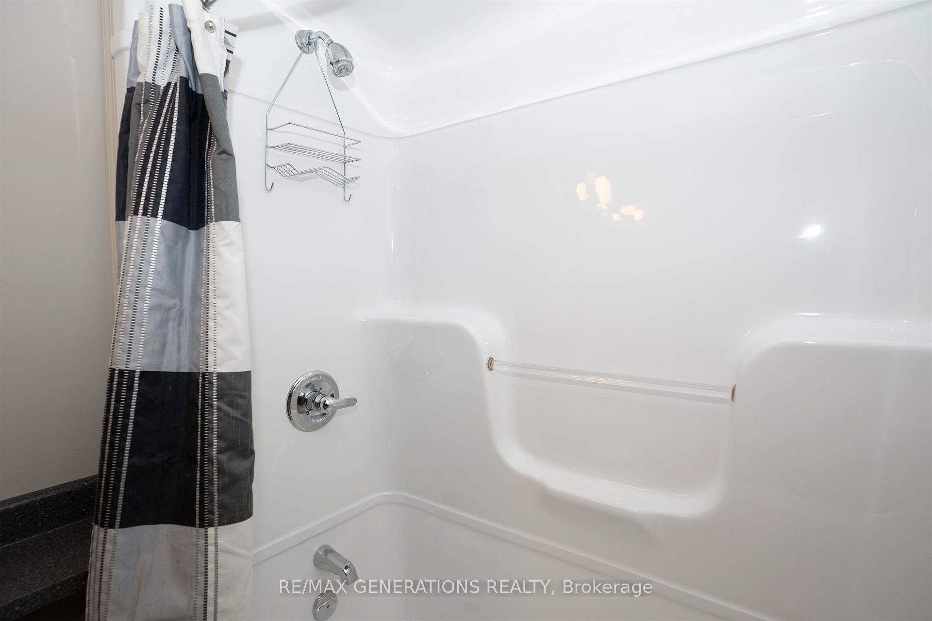 Photo 38 of Unit 301, 315 Hilldale Road, Thunder Bay, Dawson Heights — HOMEH