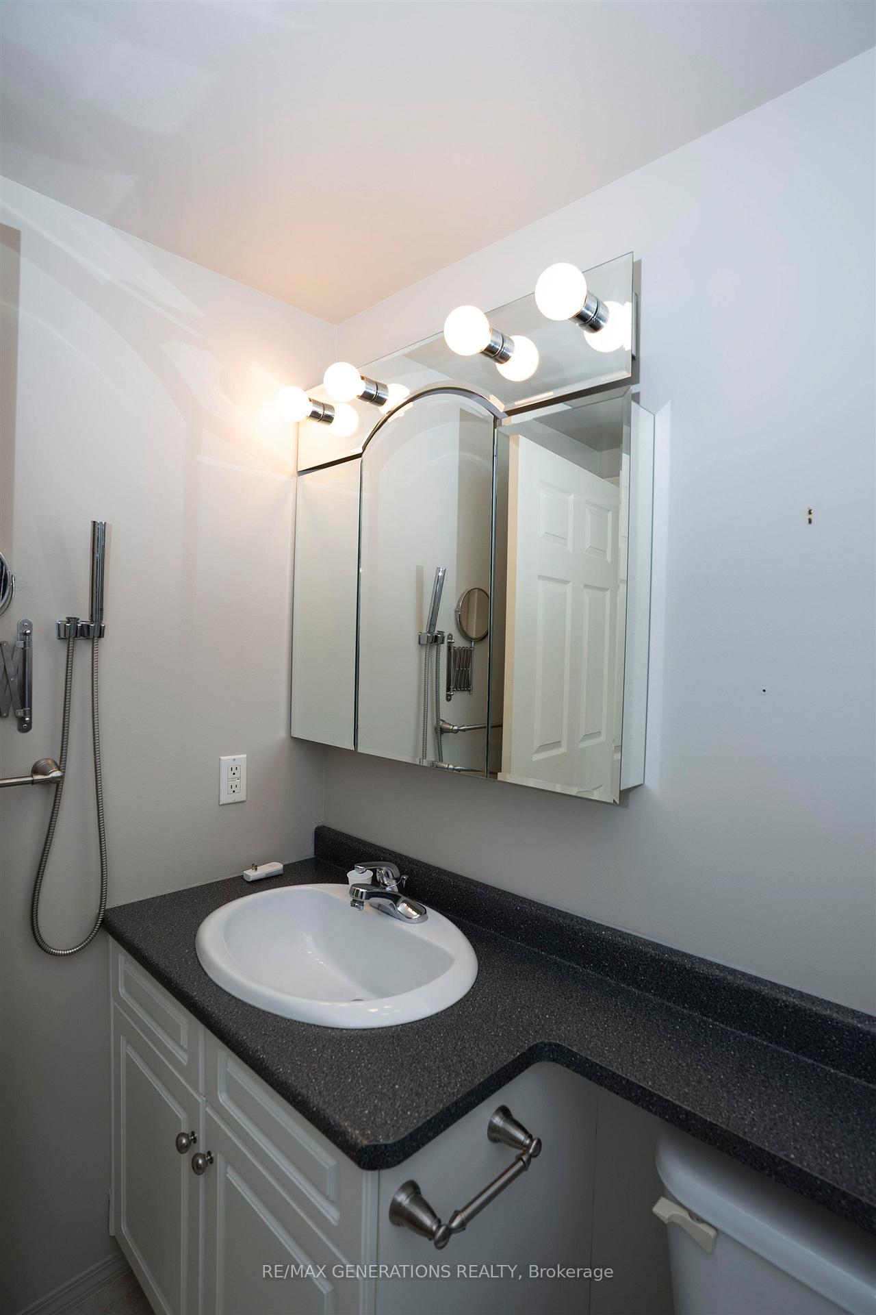 Photo 40 of Unit 301, 315 Hilldale Road, Thunder Bay, Dawson Heights — HOMEH