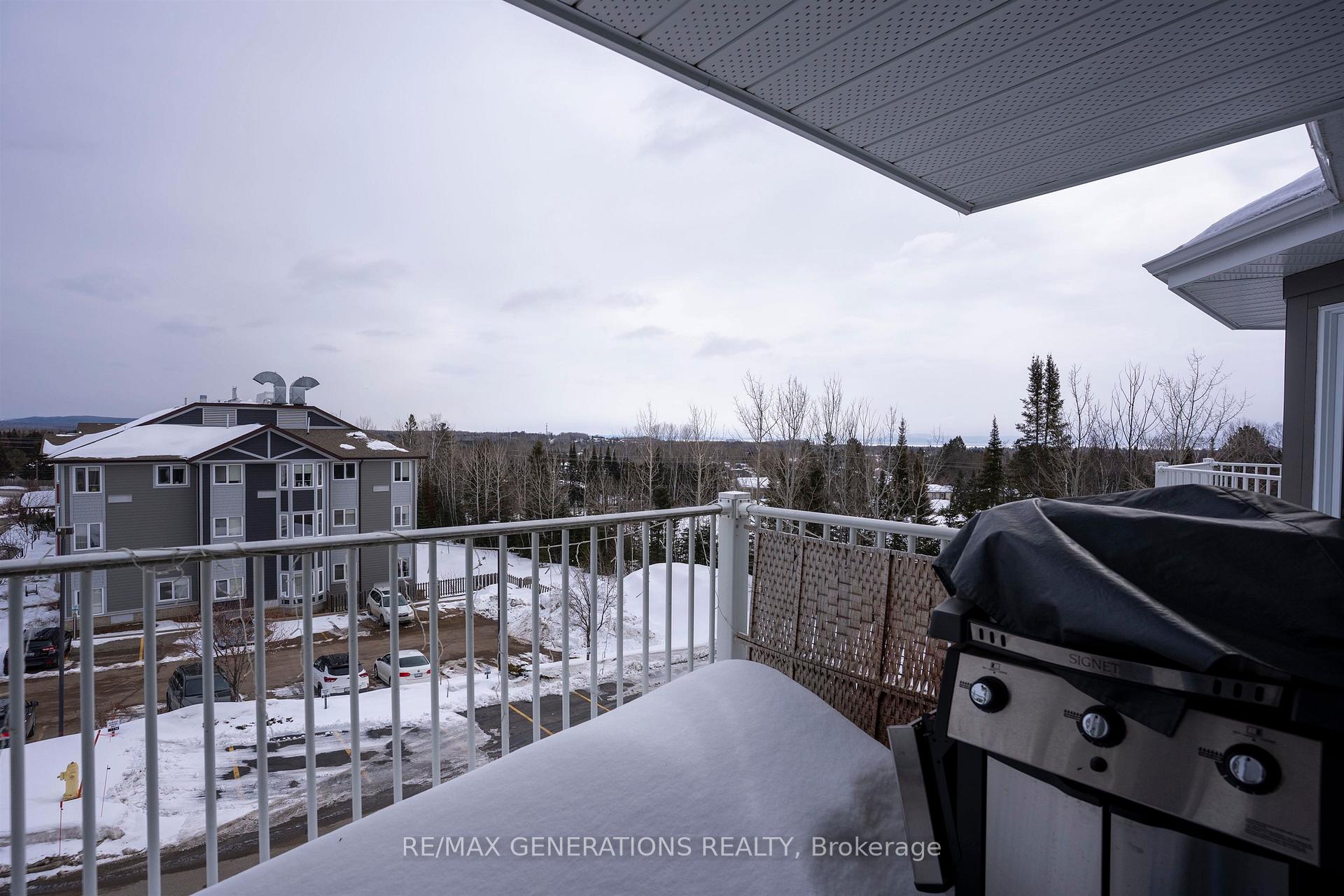 Photo 44 of Unit 301, 315 Hilldale Road, Thunder Bay, Dawson Heights — HOMEH
