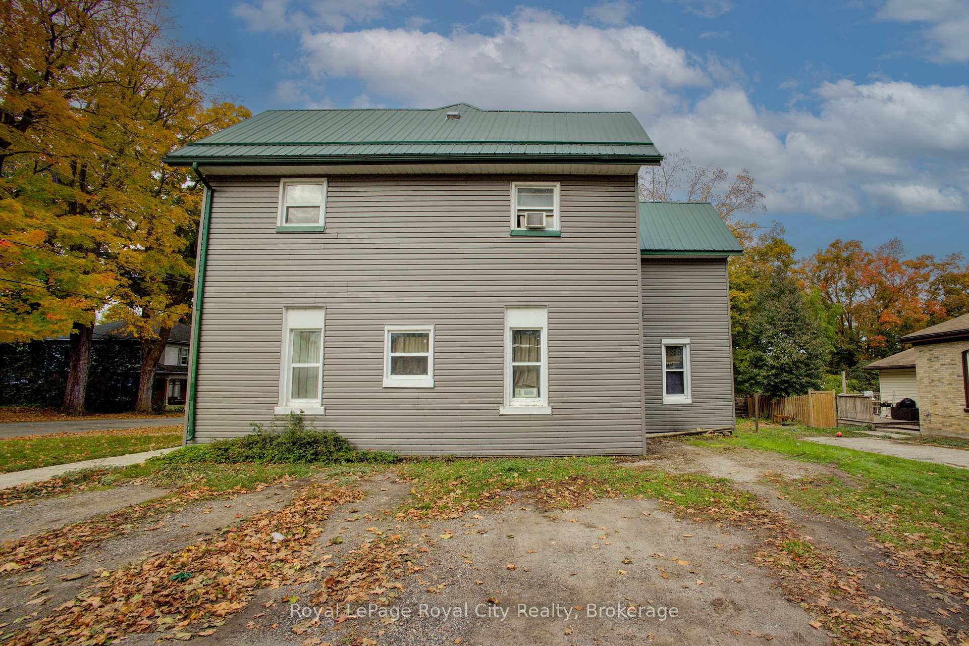 Photo 3 of 103 Patrick Street E, North Huron, Wingham — HOMEH