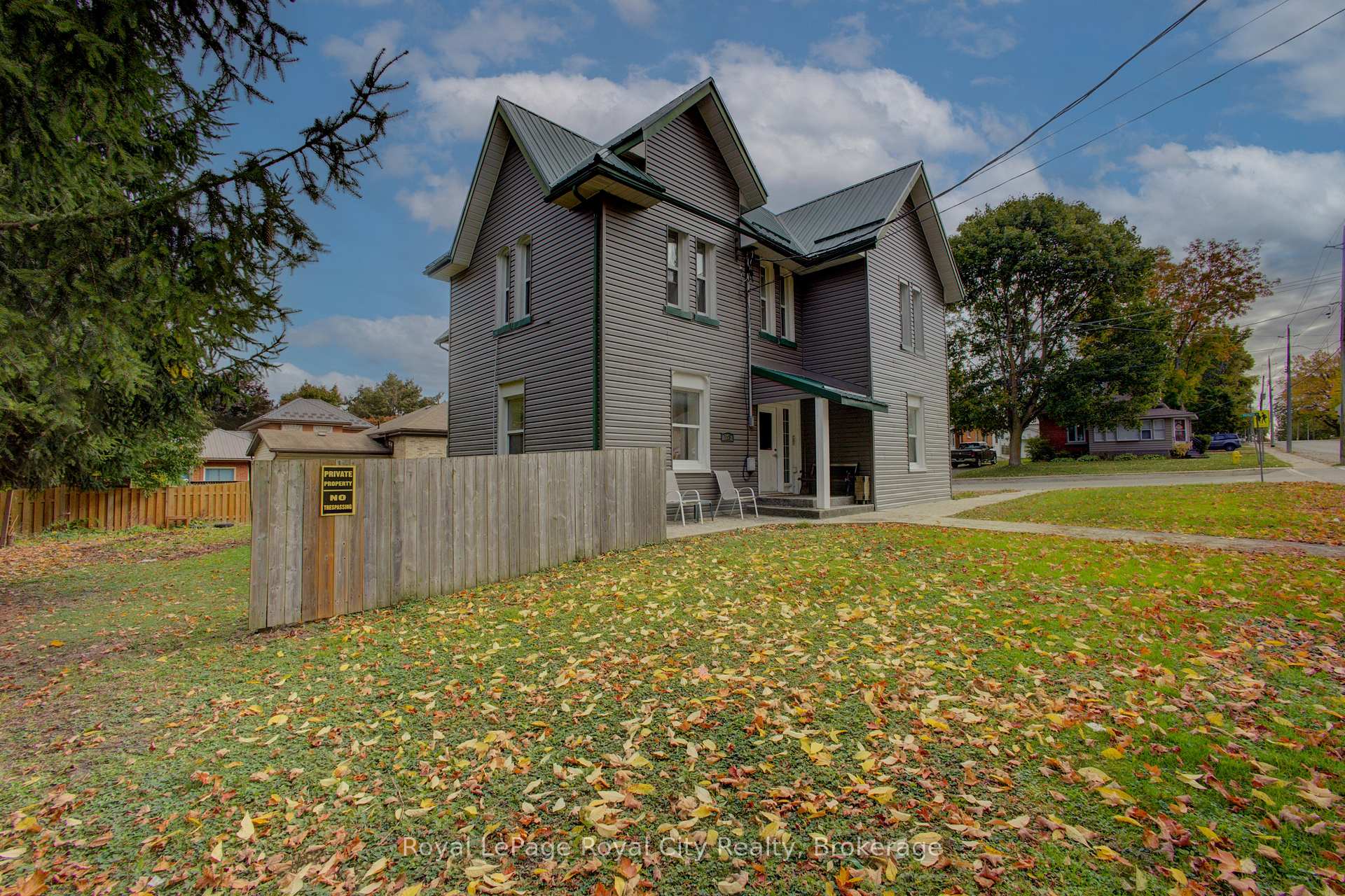 Photo 8 of 103 Patrick Street E, North Huron, Wingham — HOMEH