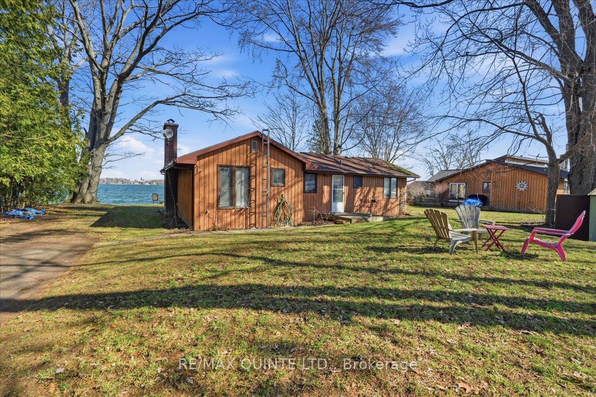Photo 2 of 21D Willoughby Lane, Prince Edward County, South Marysburg Ward — HOMEH