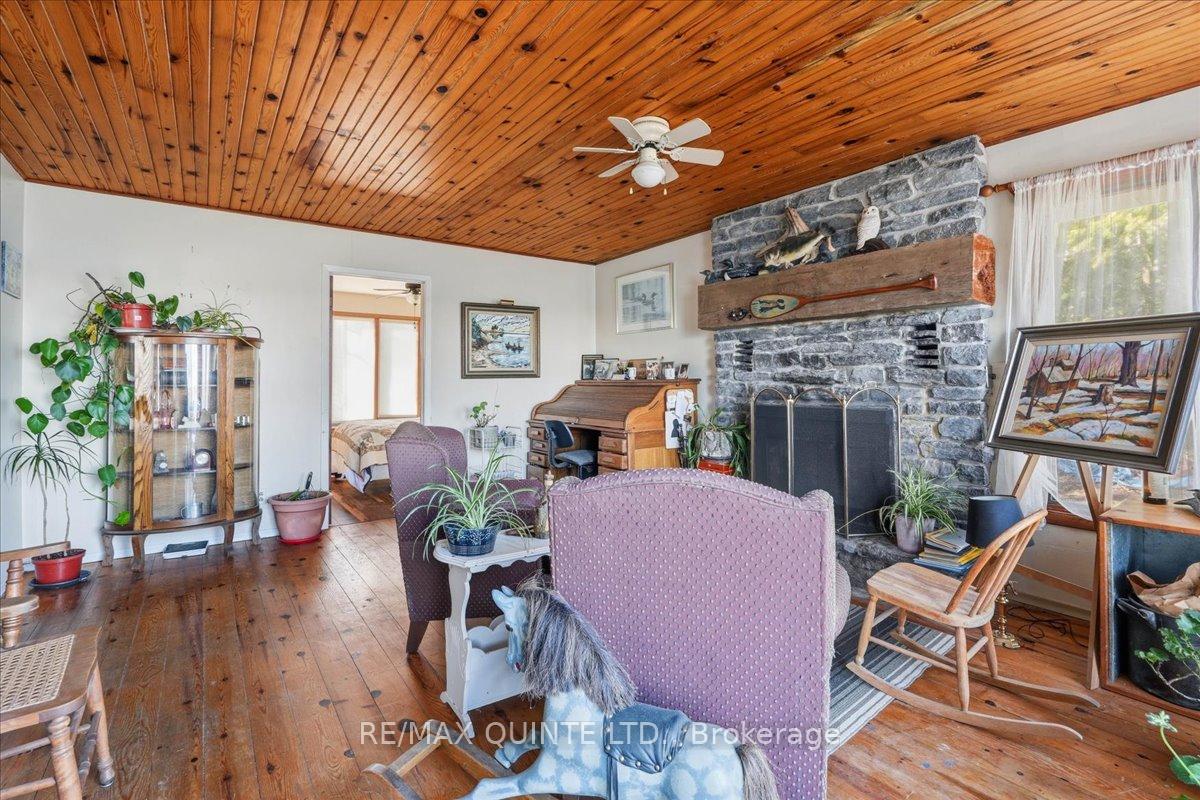 Photo 13 of 21D Willoughby Lane, Prince Edward County, South Marysburg Ward — HOMEH