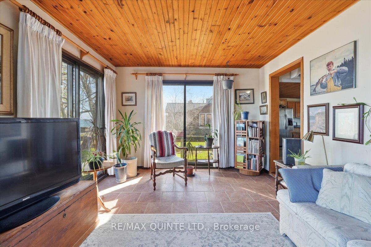 Photo 21 of 21D Willoughby Lane, Prince Edward County, South Marysburg Ward — HOMEH