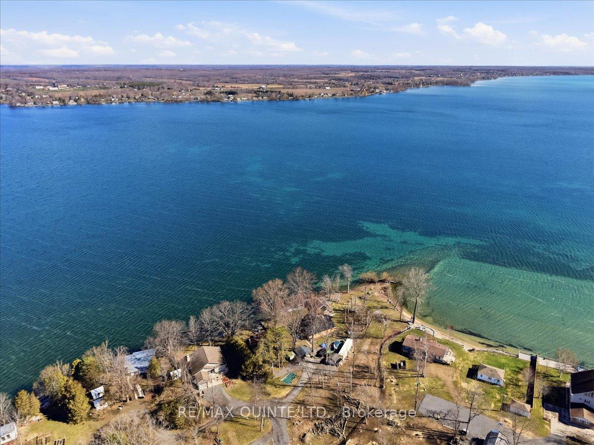 Photo 37 of 21D Willoughby Lane, Prince Edward County, South Marysburg Ward — HOMEH