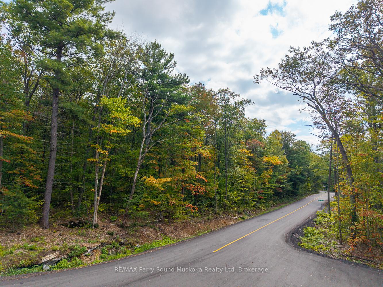 Photo 5 of 15 Oakridge Road N, McDougall — HOMEH