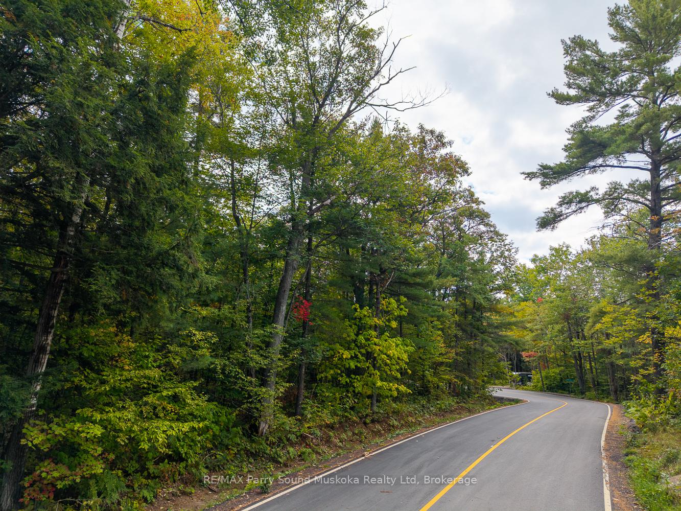 Photo 6 of 15 Oakridge Road N, McDougall — HOMEH