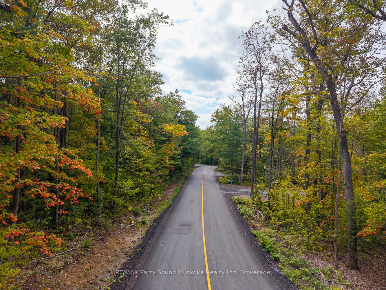 Photo 3 of 17 Oakridge Road N, McDougall — HOMEH