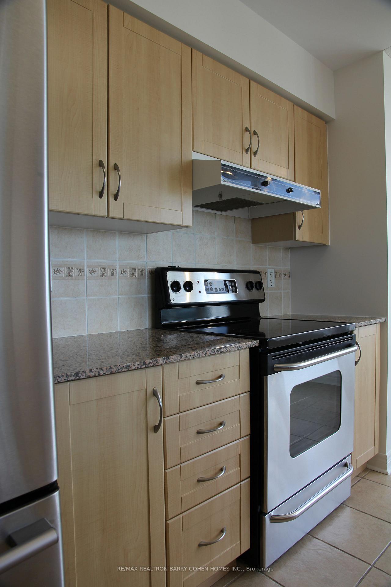 Photo 16 of Unit 1212, 50 Disera Drive, Vaughan, Beverley Glen — HOMEH