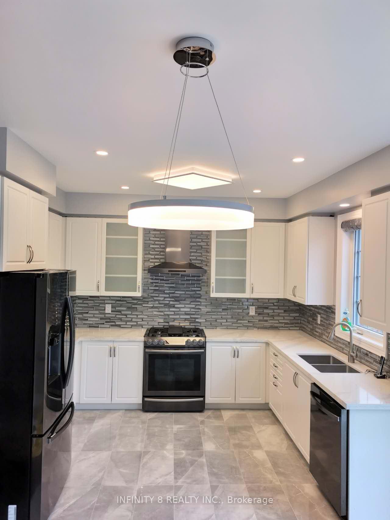 Photo 8 of 8641 Dogwood Crescent, Niagara Falls, Brown — HOMEH