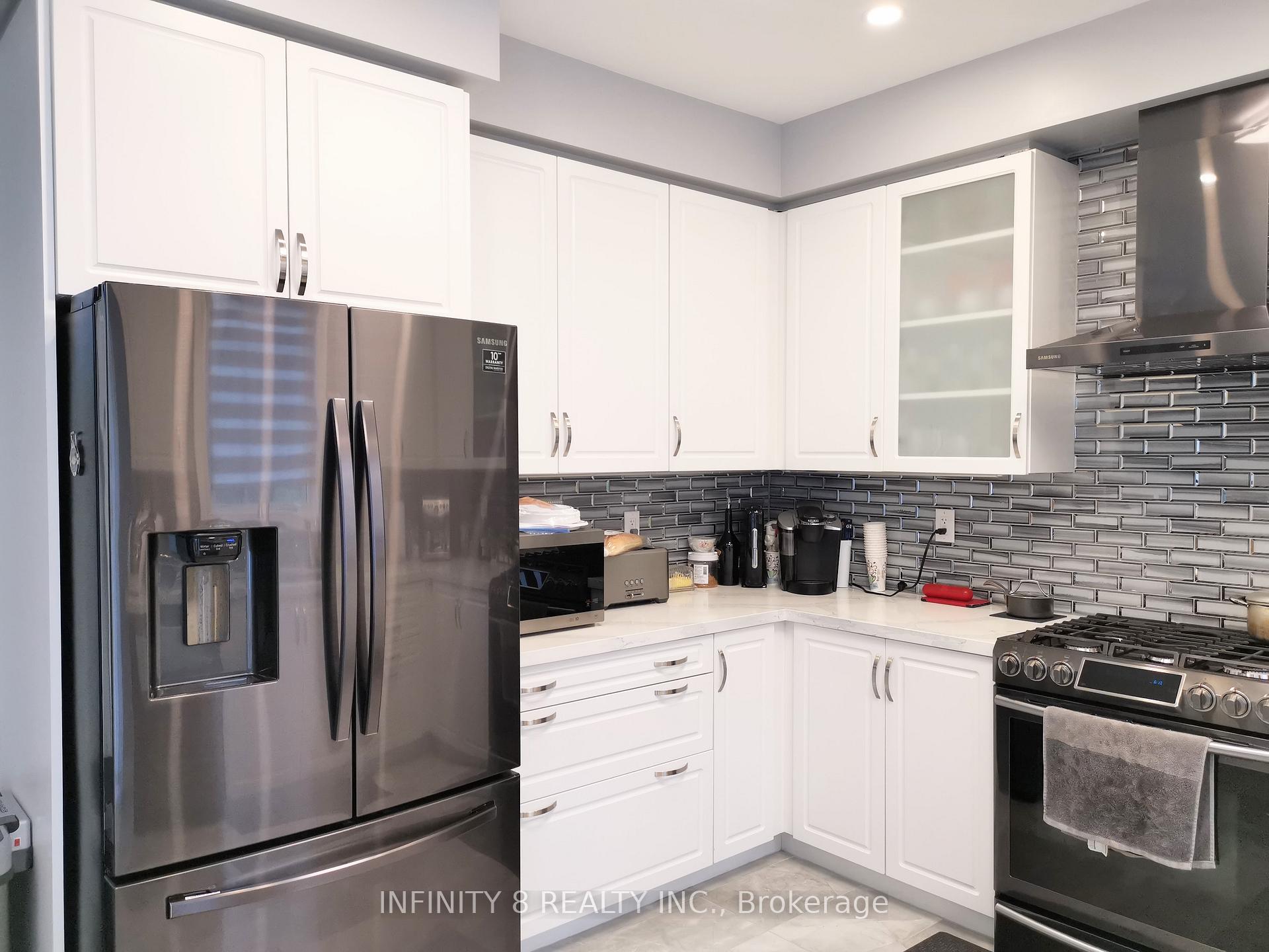 Photo 9 of 8641 Dogwood Crescent, Niagara Falls, Brown — HOMEH