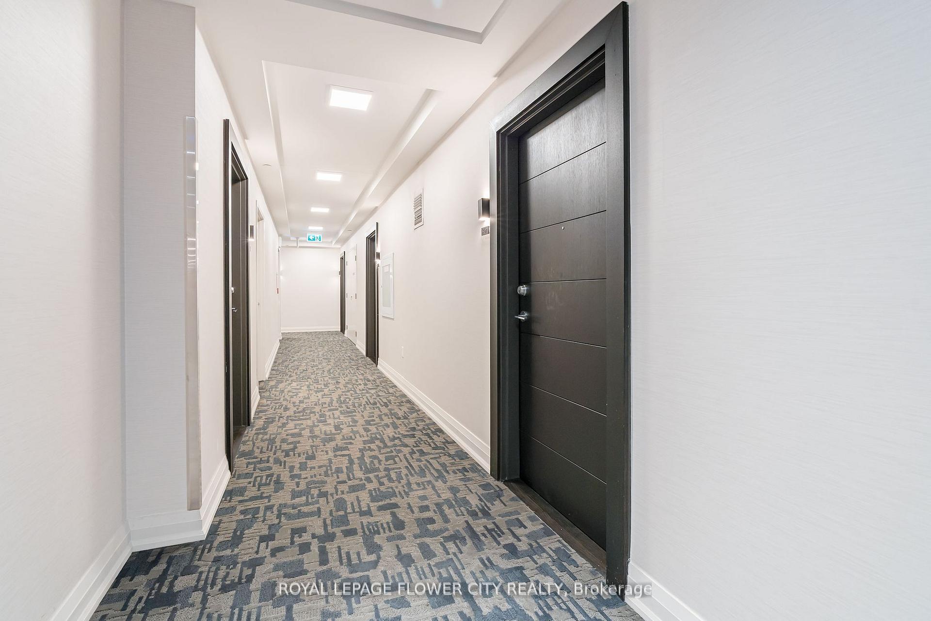 Photo 4 of Unit 907, 212 King William Street S, Hamilton, Beasley — HOMEH