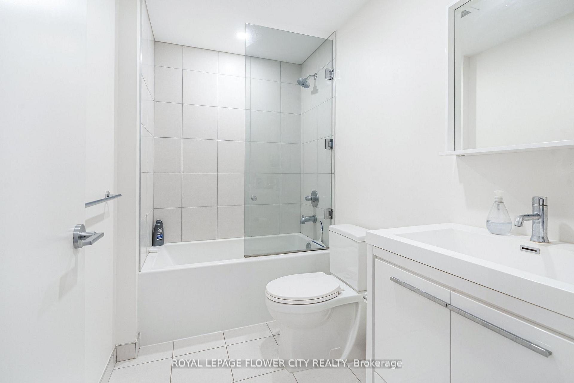 Photo 10 of Unit 907, 212 King William Street S, Hamilton, Beasley — HOMEH