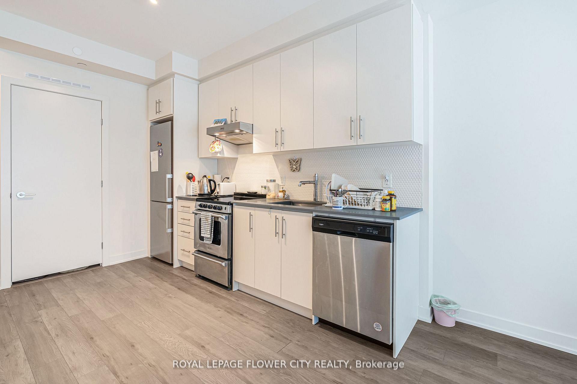 Photo 14 of Unit 907, 212 King William Street S, Hamilton, Beasley — HOMEH