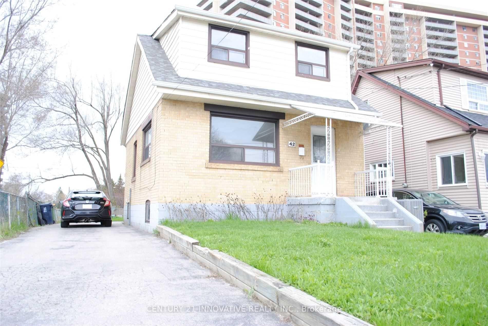 Photo of Unit Bsmt, 42 St Dunstan Drive