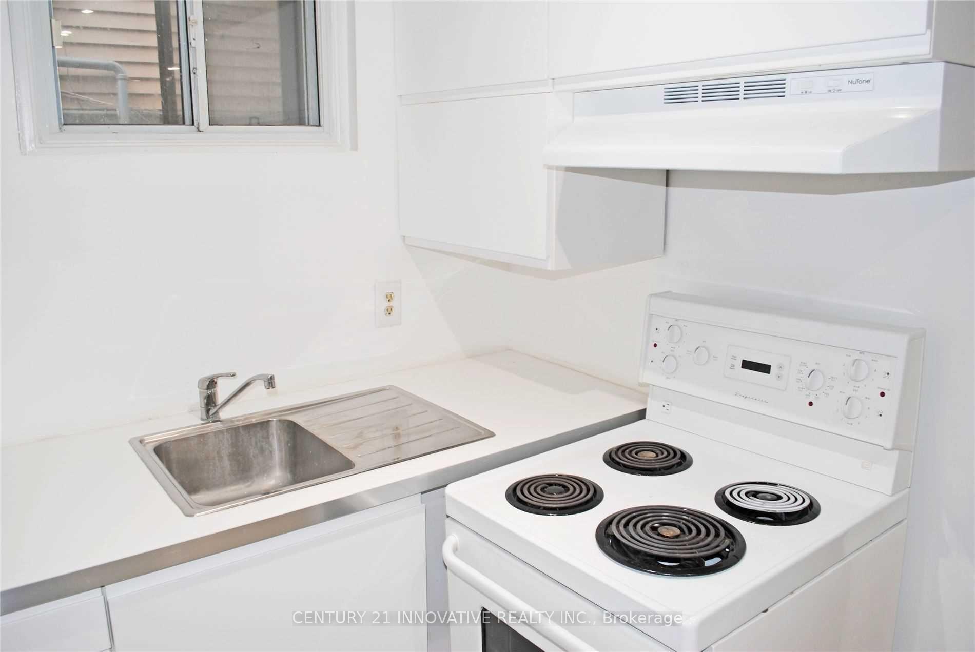 Photo 2 of Unit Bsmt, 42 St Dunstan Drive, Scarborough, Oakridge — HOMEH