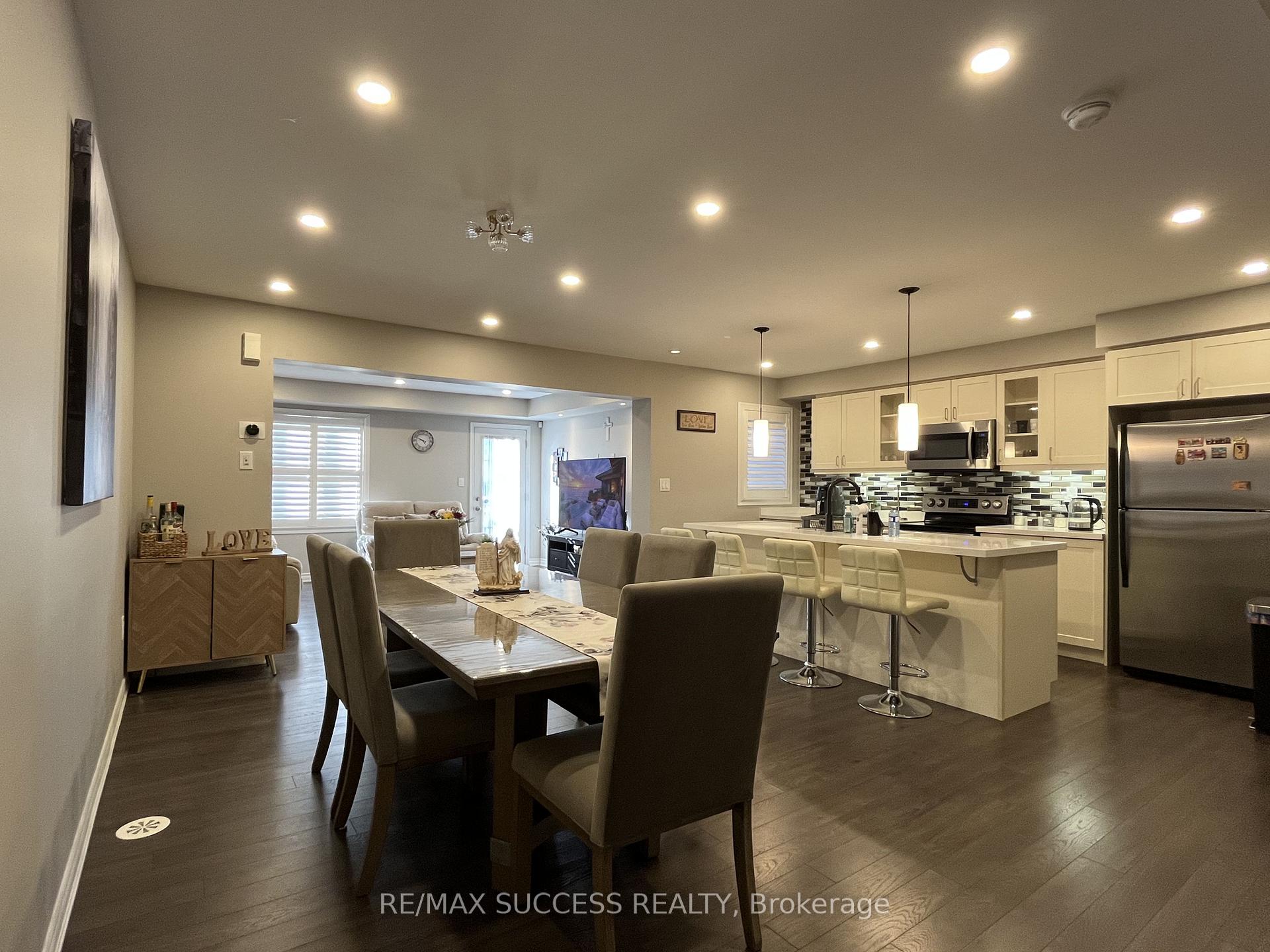 Photo 4 of 1727 Copeland Circle, Milton, Clarke — HOMEH