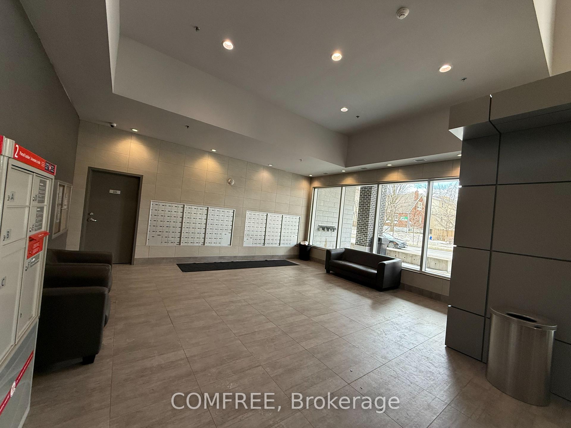 Photo 2 of Unit 2, 318 Spruce Street, Waterloo, Downtown Waterloo — HOMEH
