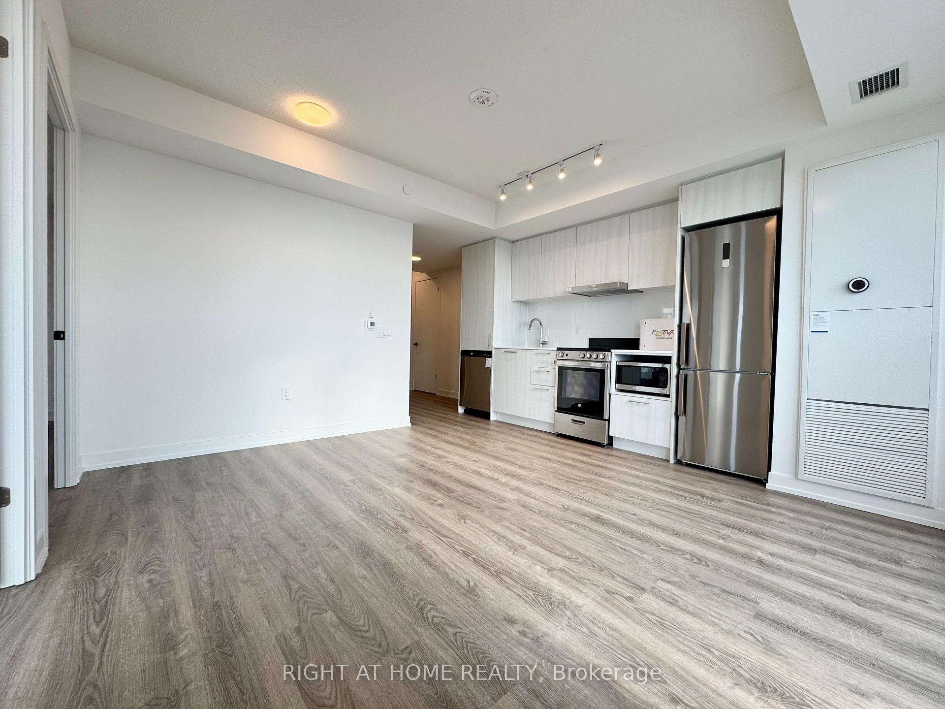 Photo 4 of Unit 3311, 195 Commerce Street, Vaughan, Vaughan Corporate Centre — HOMEH
