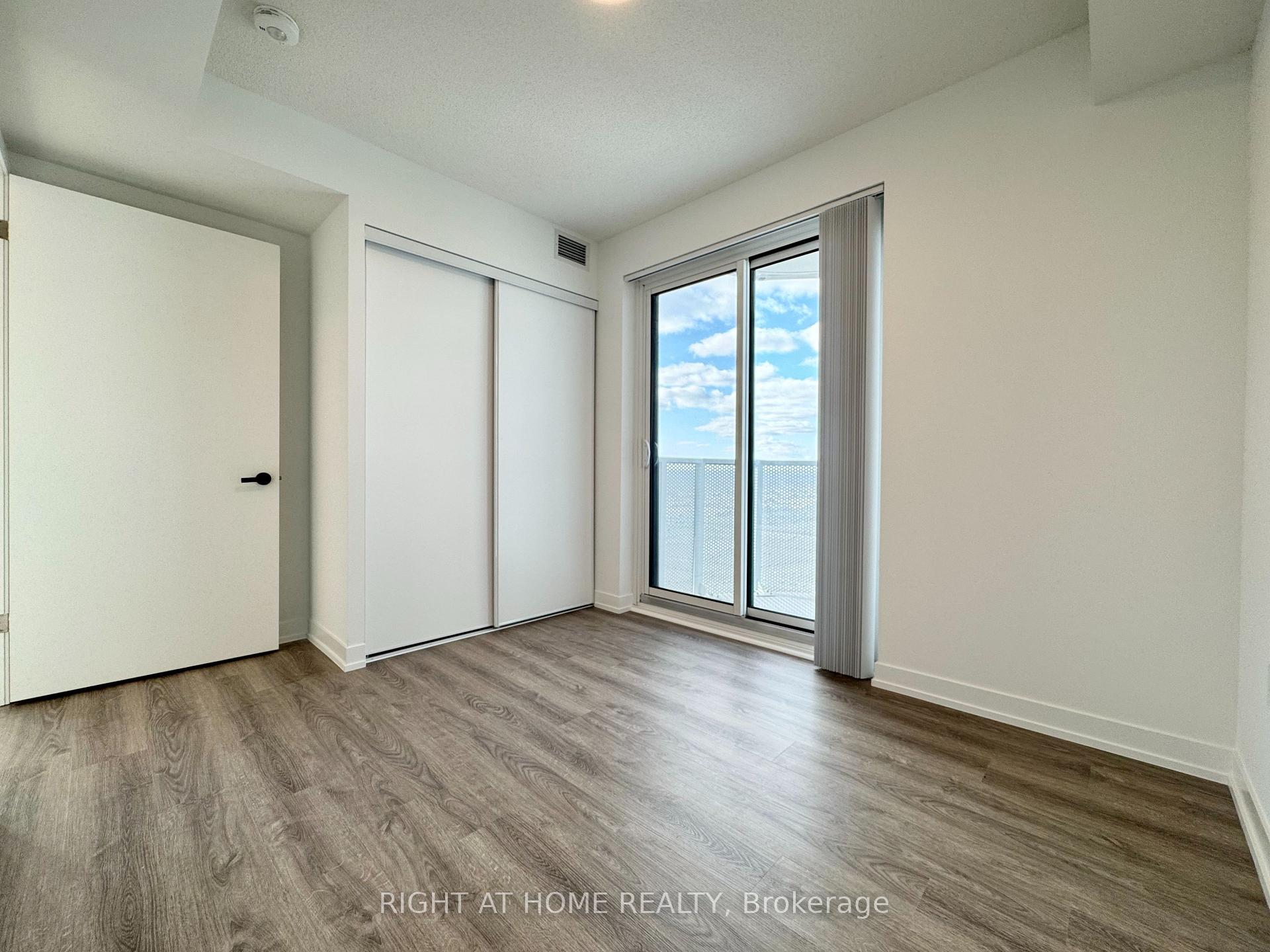 Photo 9 of Unit 3311, 195 Commerce Street, Vaughan, Vaughan Corporate Centre — HOMEH
