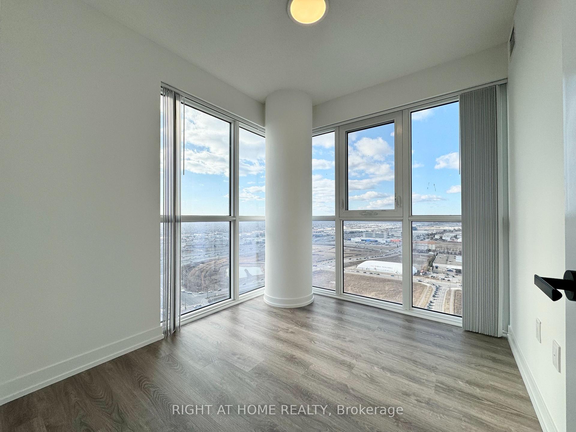 Photo 11 of Unit 3311, 195 Commerce Street, Vaughan, Vaughan Corporate Centre — HOMEH