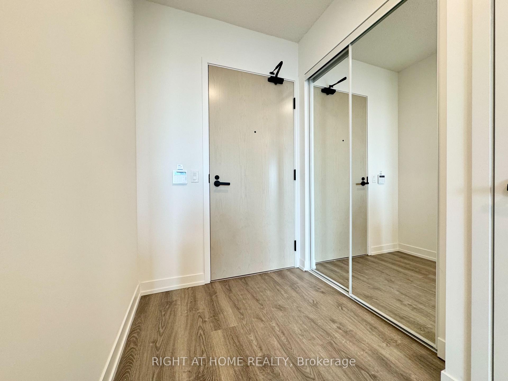 Photo 14 of Unit 3311, 195 Commerce Street, Vaughan, Vaughan Corporate Centre — HOMEH