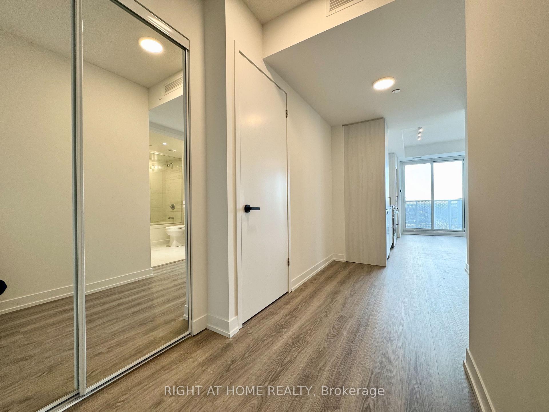 Photo 16 of Unit 3311, 195 Commerce Street, Vaughan, Vaughan Corporate Centre — HOMEH