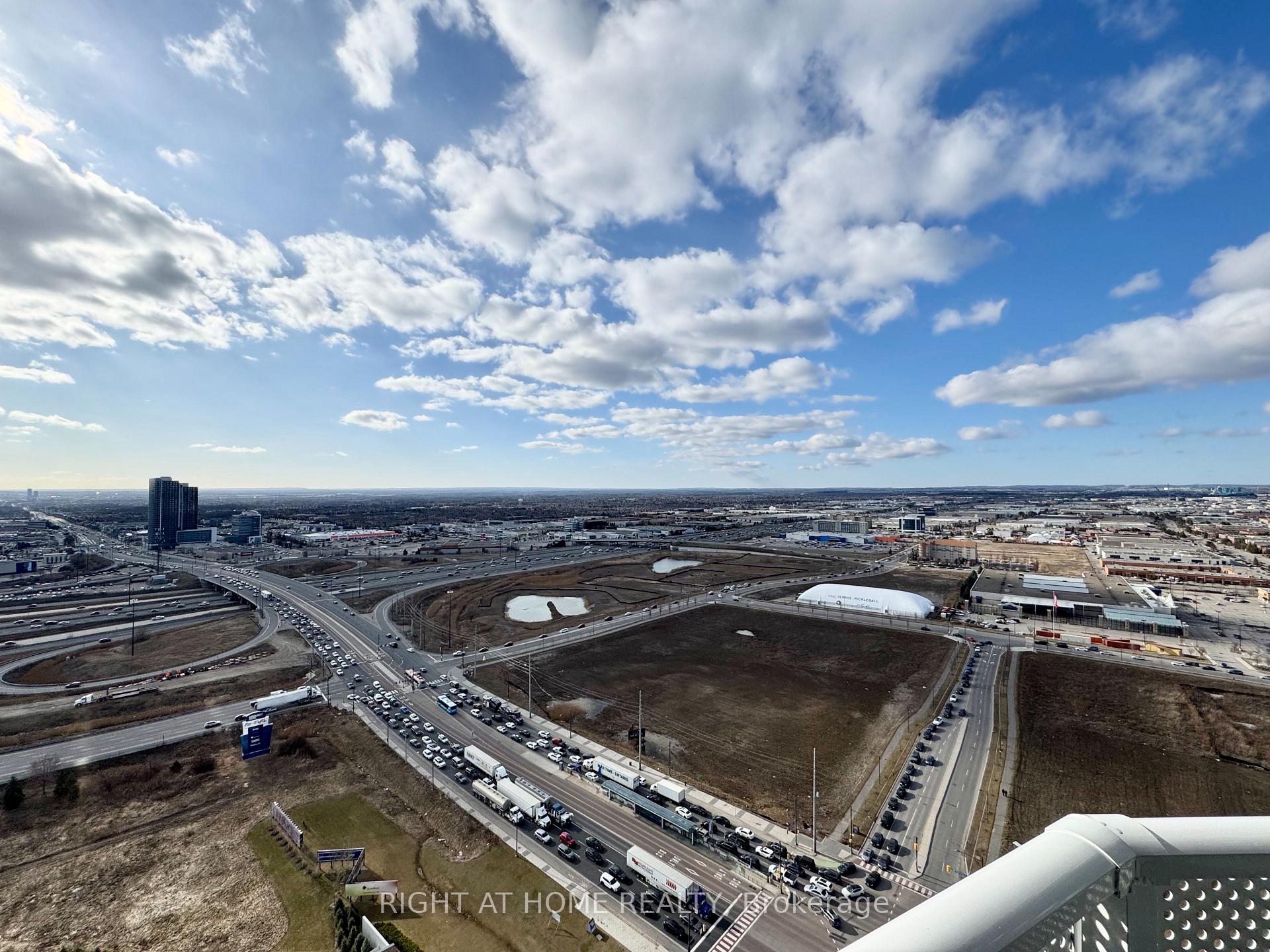 Photo 23 of Unit 3311, 195 Commerce Street, Vaughan, Vaughan Corporate Centre — HOMEH