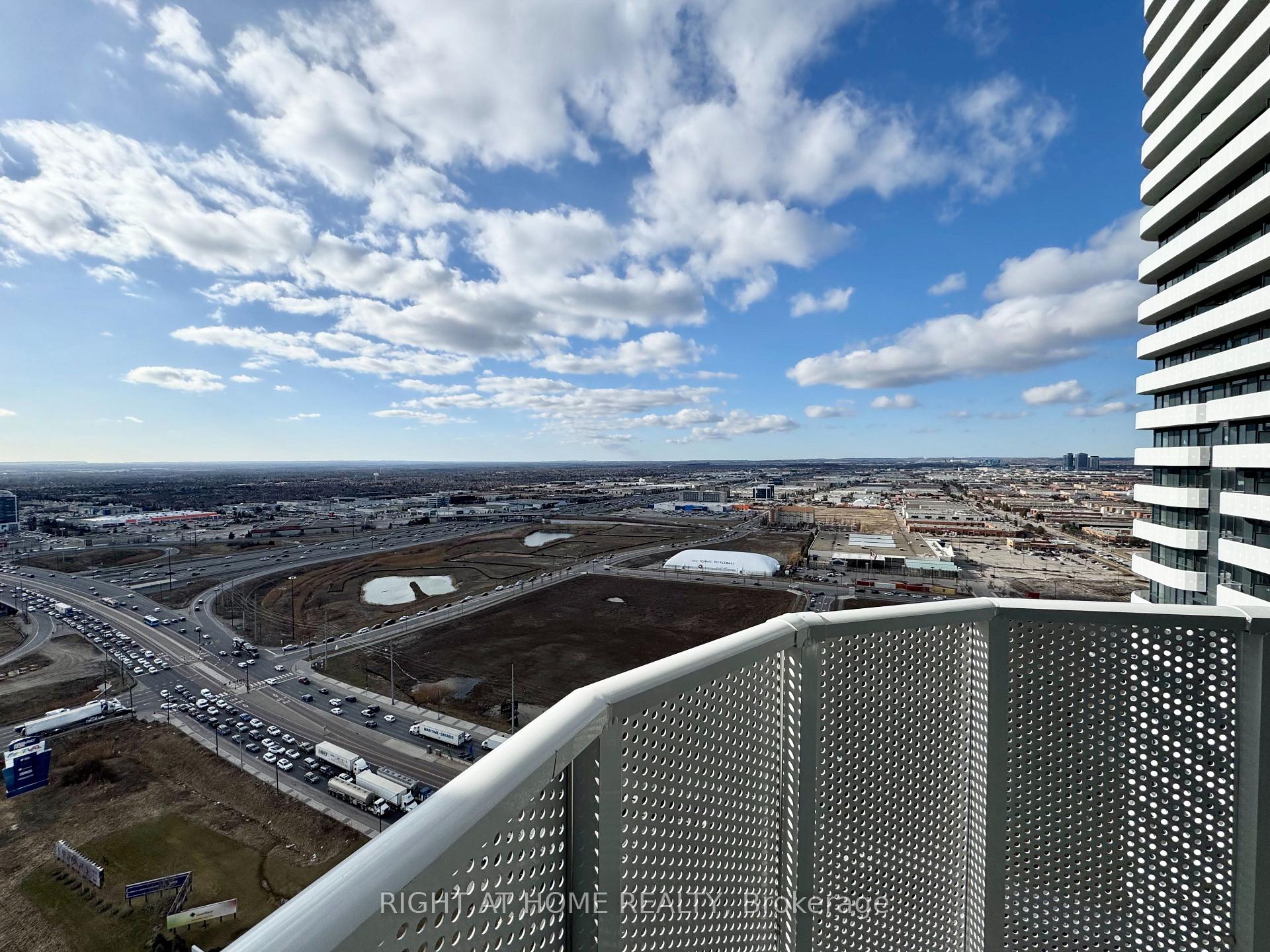 Photo 24 of Unit 3311, 195 Commerce Street, Vaughan, Vaughan Corporate Centre — HOMEH