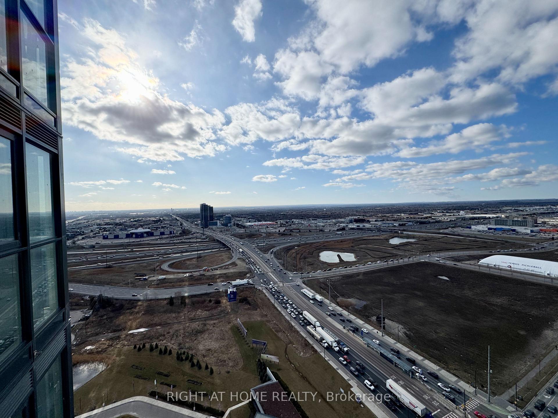 Photo 25 of Unit 3311, 195 Commerce Street, Vaughan, Vaughan Corporate Centre — HOMEH