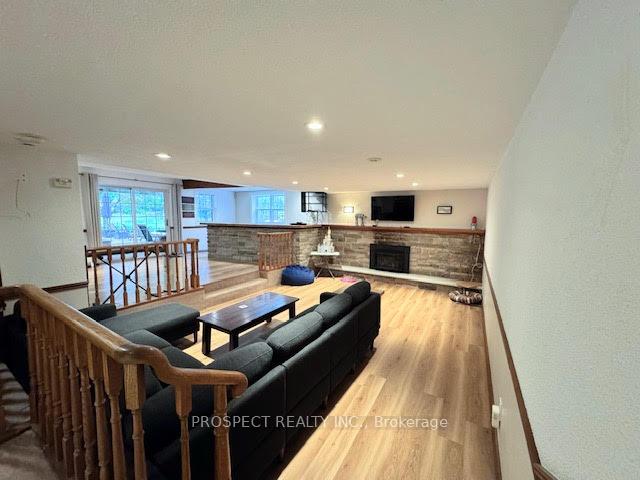 Photo 25 of 33 Gibson Lake Drive, Caledon, Palgrave — HOMEH