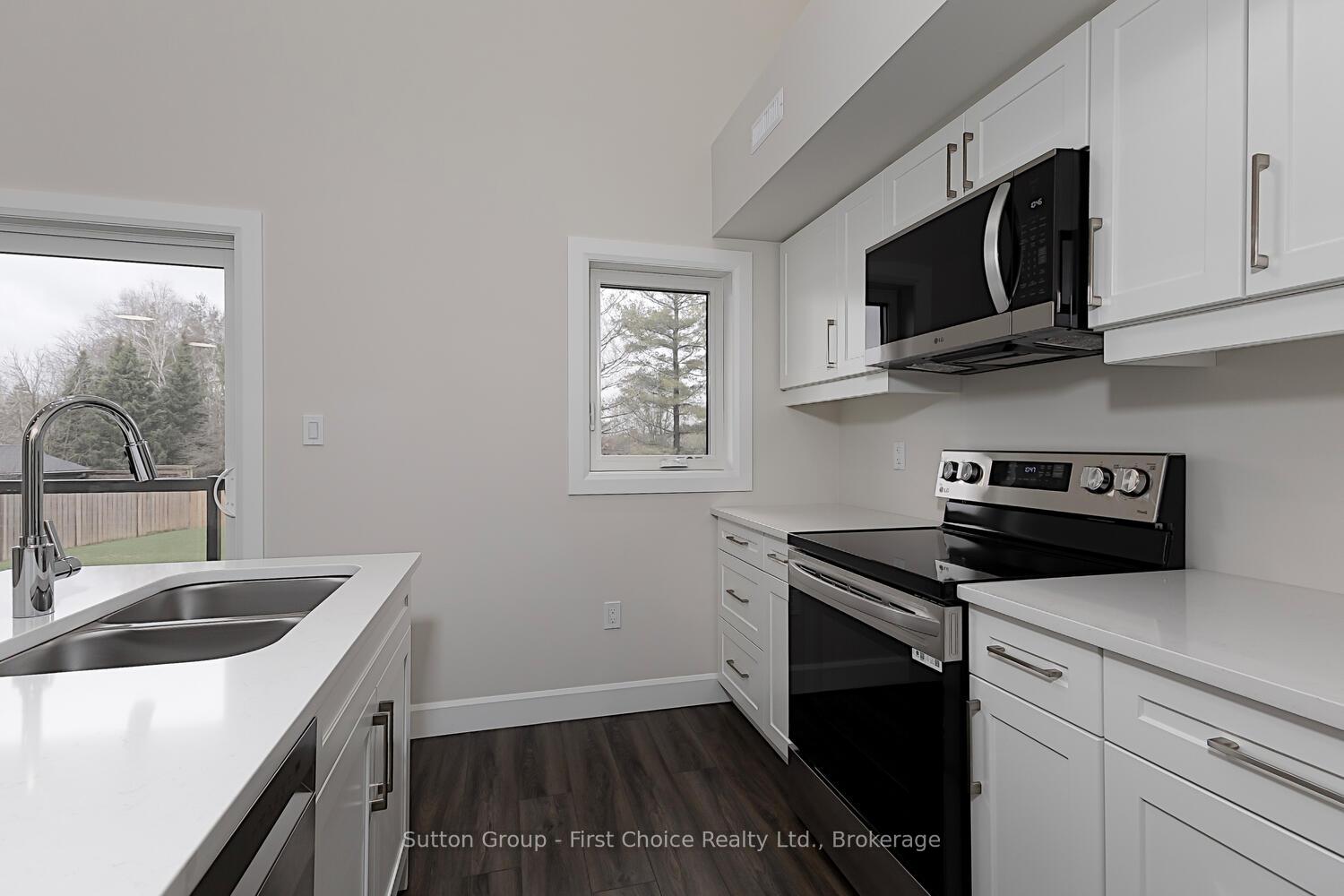 Photo 9 of Unit Unit 30, 3202 Vivian Line, Stratford — HOMEH