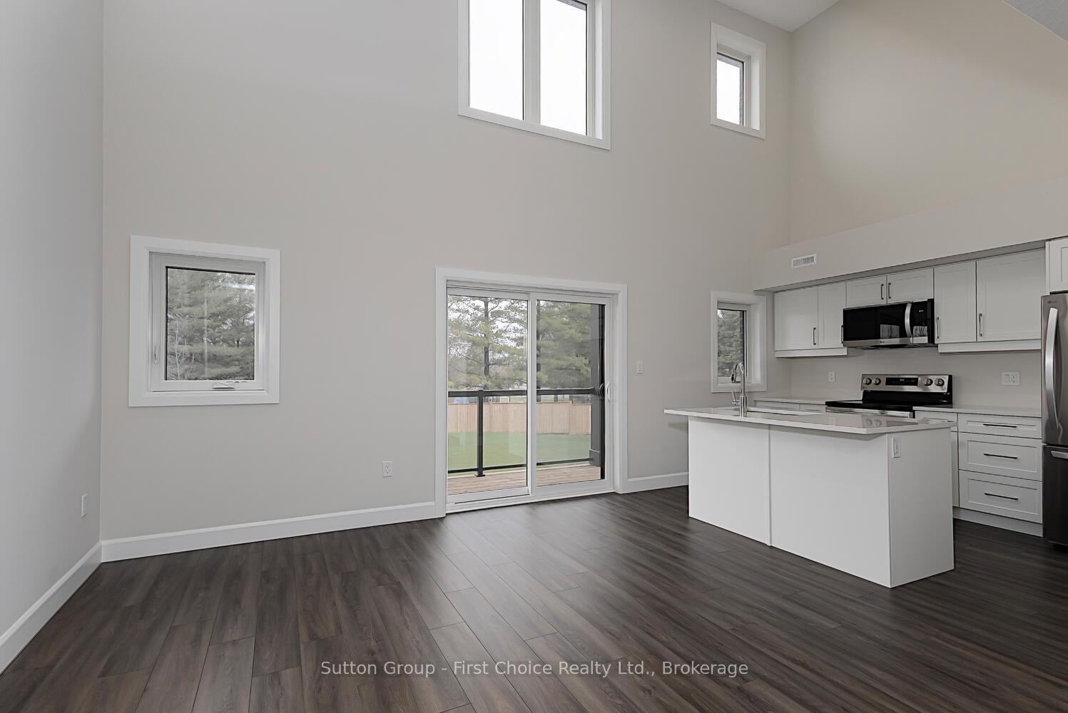 Photo 10 of Unit Unit 30, 3202 Vivian Line, Stratford — HOMEH