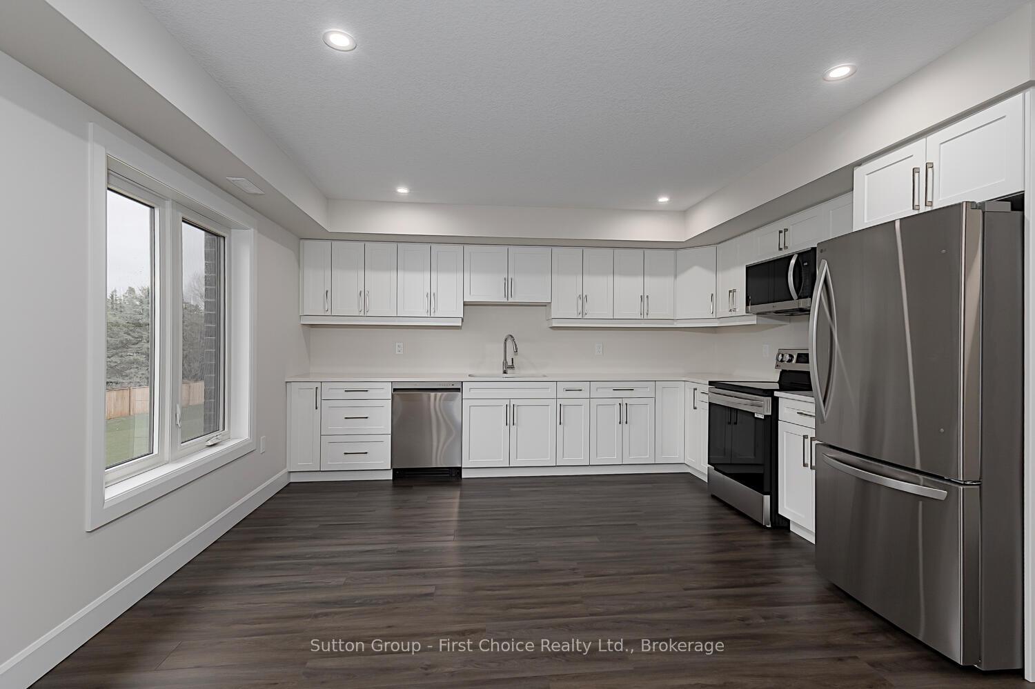 Photo 9 of Unit Unit 39, 3202 Vivian Line, Stratford — HOMEH