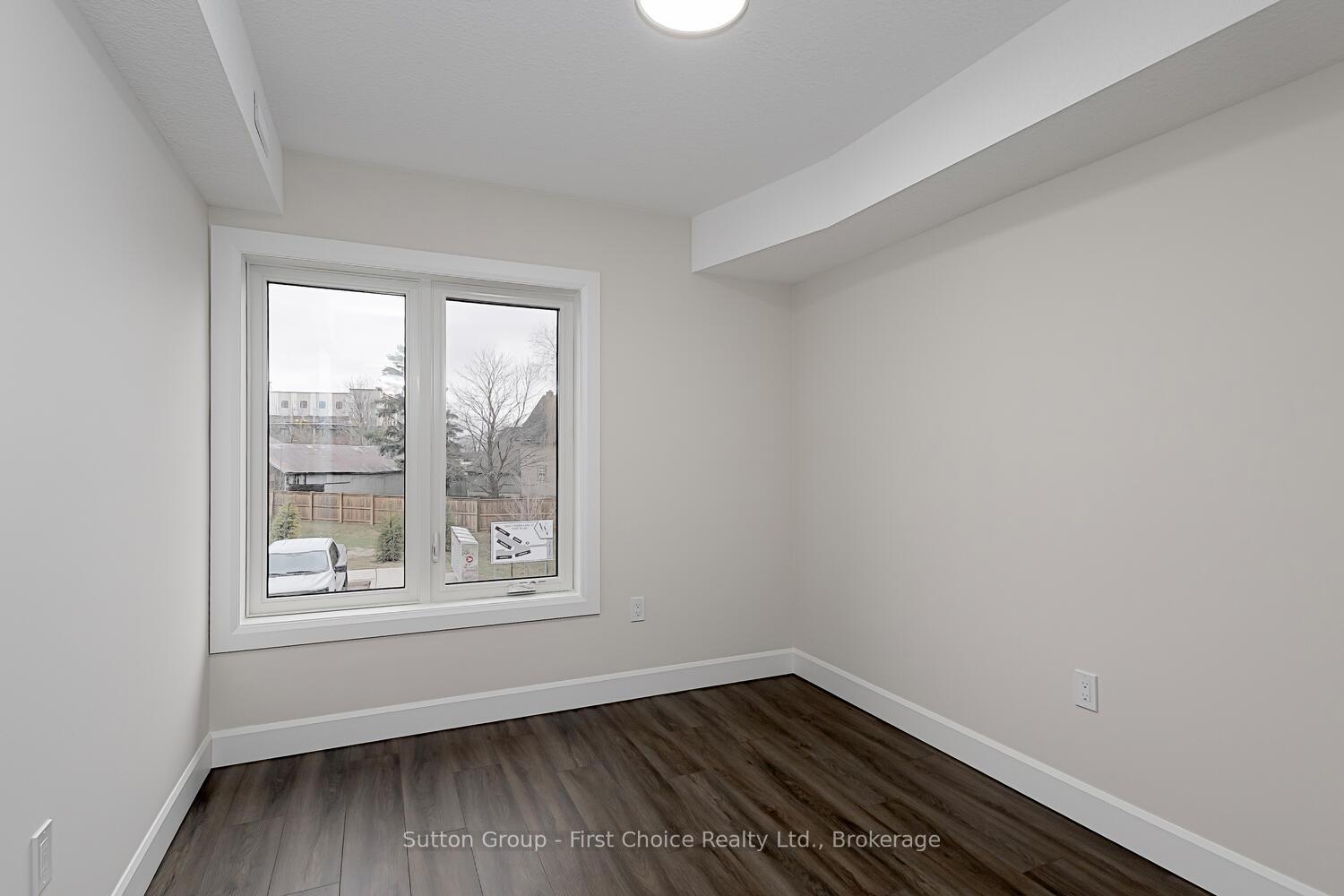 Photo 15 of Unit Unit 39, 3202 Vivian Line, Stratford — HOMEH